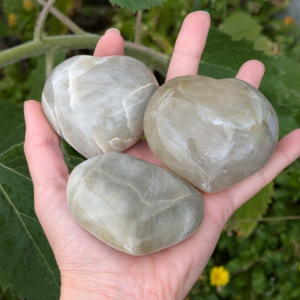 grøn månesten hjerter