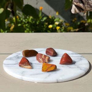 rød gul jaspis lommesten