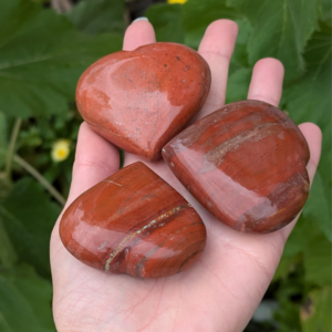 Rød jaspis hjerter