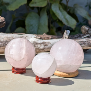 rosakvarts kugle
