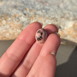 sten og krystal ild opal