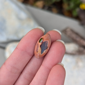 sten og krystal ild opal