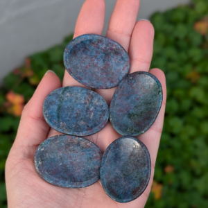 rubin i kyanit nussesten