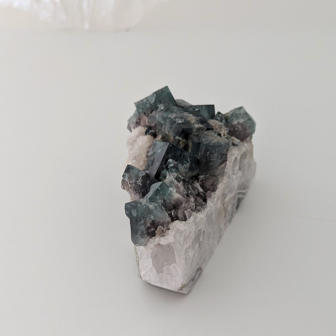 colorshift fluorit med kvarts og galena