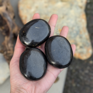 sort turmalin palmstones